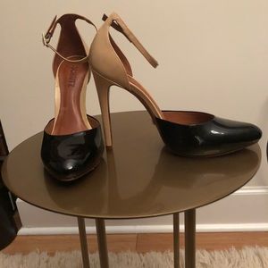 Schutz’s Mary Jane two-tone pump